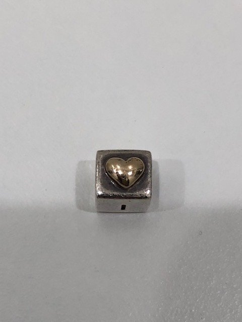 購於美國專櫃二手正品 潘朵拉 PANDORA 純銀 K金 愛心 charm 墜飾 吊飾 單顆售