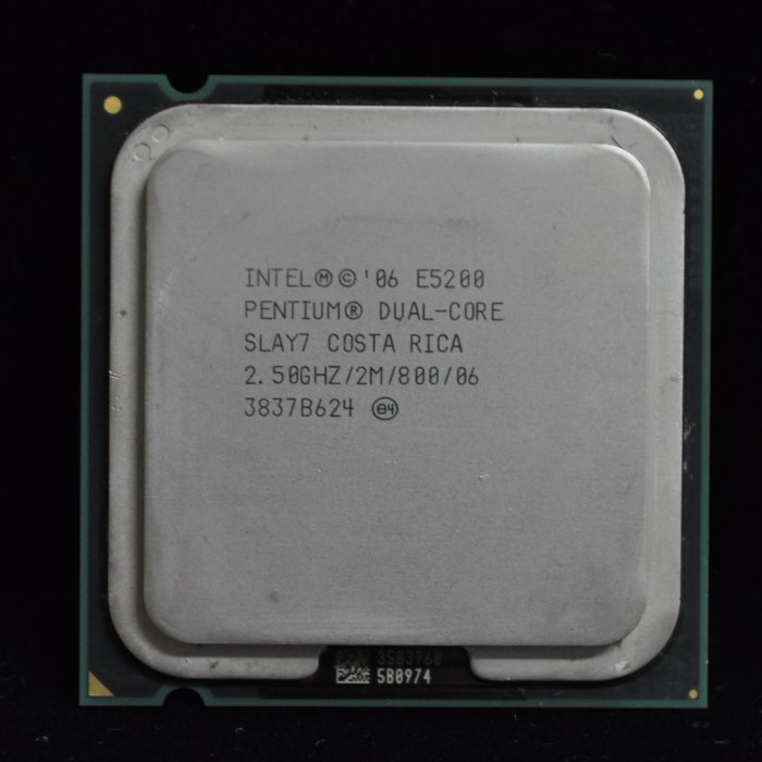 Processeur Intel Pentium Dual-Core E5200 2.50GHz Socket LGA775 – Occasion Fonctionnel