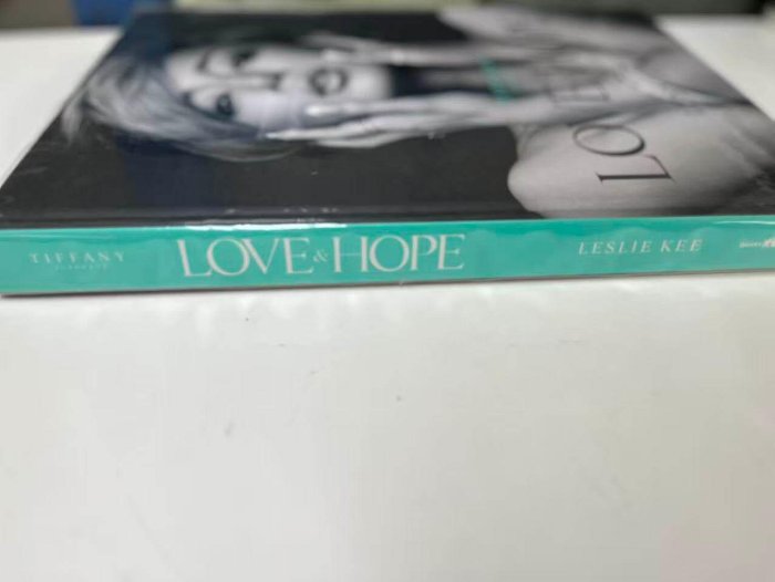 Tiffany x Leslie Kee《LOVE & HOPE》全球限量版寫真集，涵蓋眾多當紅