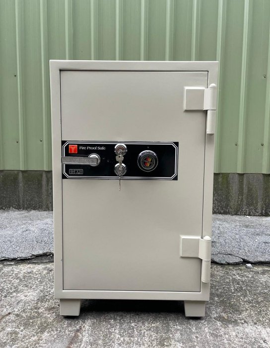 【極光館：二手金庫】4號保險箱