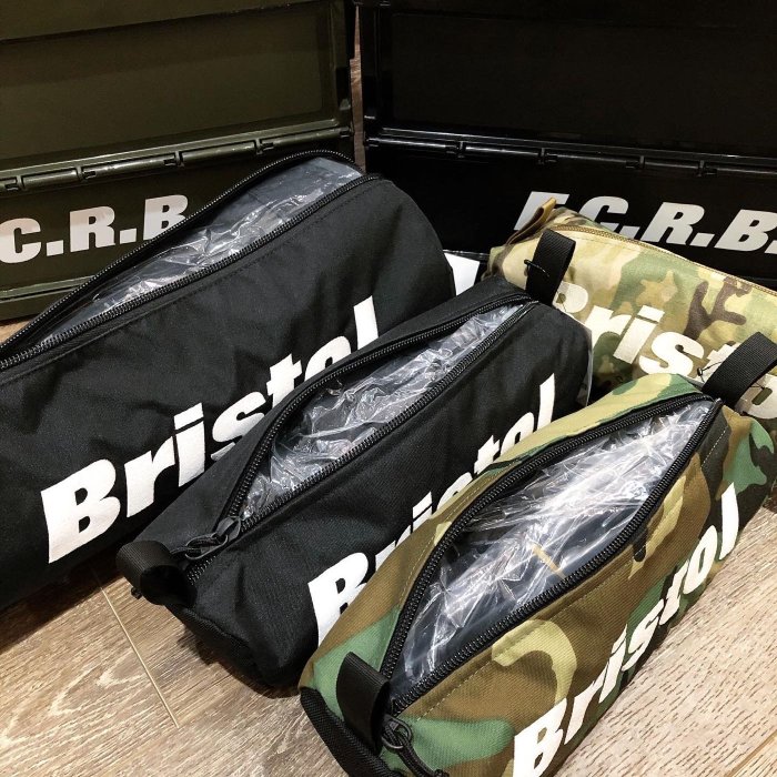 希望商店】FCRB F.C.Real Bristol HELINOX EMBLEM FOLDING BENCH 露營
