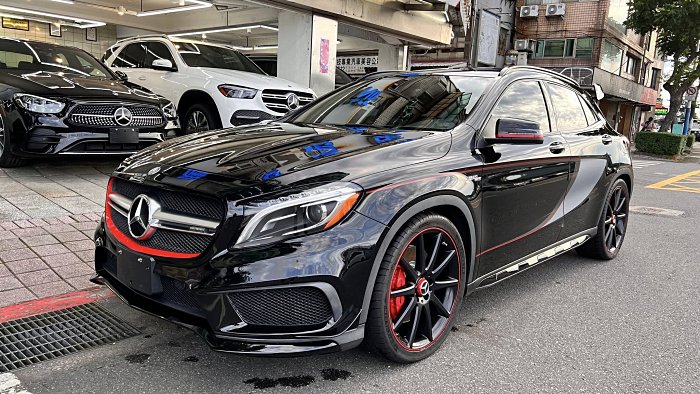 2015 AMG GLA45 EDITION 1 限量款性能版 健泰汽車