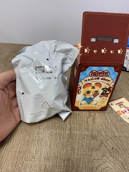 日版嚴選泡泡瑪特福飽飽裁縫鋪系列盲盒，原裝封存未開封 收藏專屬 福飽飽 盲盒 杯子
