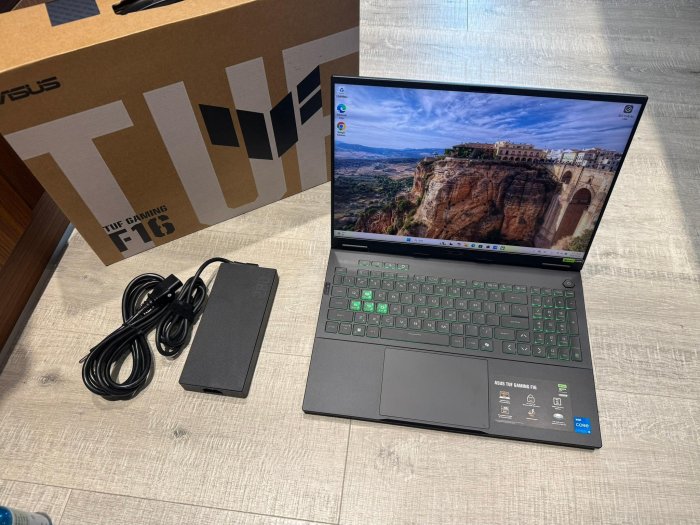 ASUS 電競筆電 FX608JM I5-13450HX 16G 512G RTX5060 二手筆電 遊戲筆電 ROG