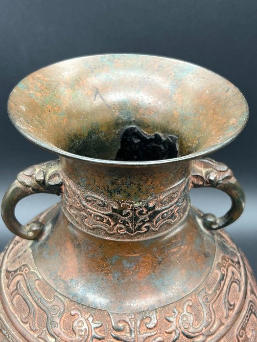 日本高岡銅花器，饕餮紋獸耳設計，精美古流派茶道專用花瓶，適合茶席