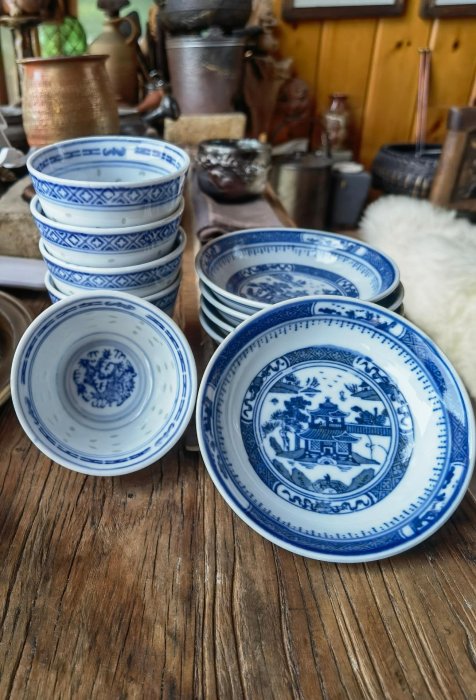 景德鎮567年代手工玲瓏青花盤龍茶杯，主人珍藏無瑕中古品，嚴選推薦