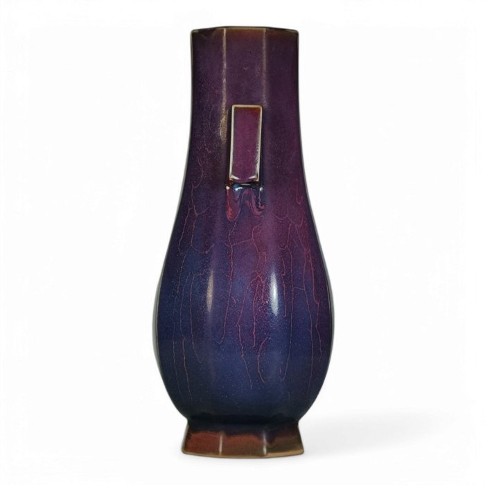 博古珍藏》宋．鈞窯紫釉題字八方貫耳瓶．高40公分．早期收藏．老件花瓶