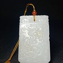中古 和田玉 三螭龍意匠 手把件 玉雕 古雅褐白斑 手持鑑賞 彫刻 CL0168 嚴選和田白玉精雕龍紋子岡玉牌，油潤美玉伴老沁色開門，雕刻古氣逼真