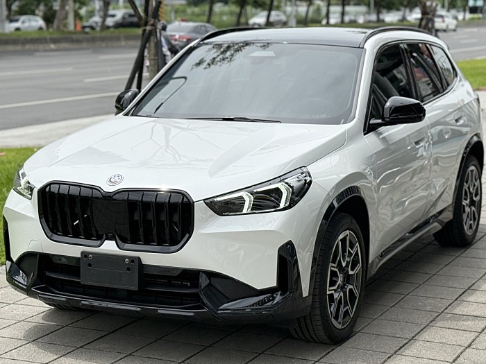 【台北上億】BMW X1 20i  2024款白色