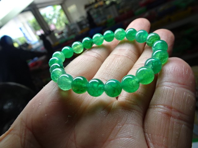 藍晶寶石玉石特賣→〈手鍊系列〉→天然清透綠龍紋綠玉髓8mm手珠鍊