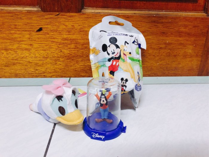 全新正版迪士尼disney 唐老鴨女友黛西趴姿娃娃 吊飾 玩偶 minis 高飛 米奇高飛 公仔 擺飾