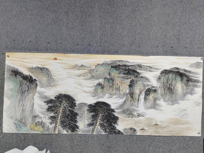 嚴選孤品小八尺山水國畫，97x240cm巨幅手繪，氣勢磅礴雲霧松樹，意境
