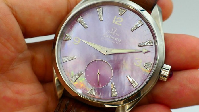 【美好時光】訂價百萬等級少見逸品!OMEGA Railmaster XXL鐵霸貝母面T鑽面