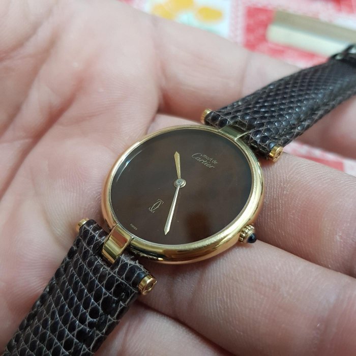 極品! Cartier 925 女錶 真品 近新。可遇不可求 SWISS 瑞士錶＜薄錶!＞30mm石英錶 卡地亞 另有 Rolex omega gucci lv