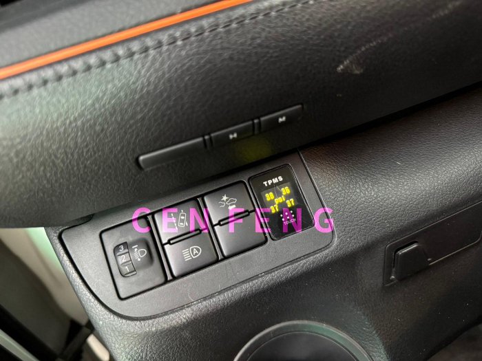 涔峰ＣＦ☆（TOYOTA專用）ORO W417 胎壓顯示器 胎壓偵測器 電壓 SIENTA ALTIS RAV4