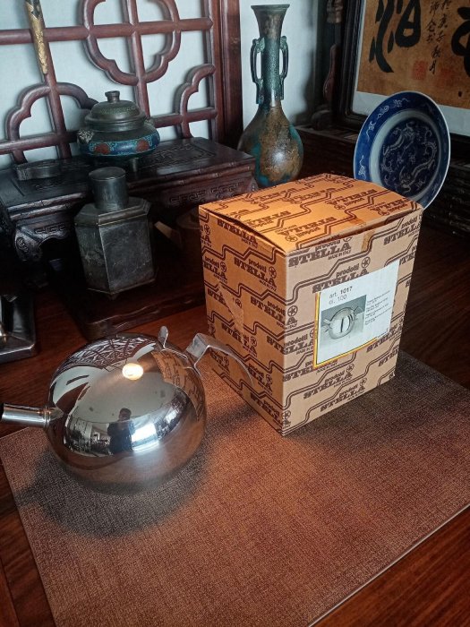 可議價【二手】日本電爐，意大利原裝進口不銹鋼燒水壺，炮口茶壺，平底壺，電爐絲茶爐適用款，茶臺美物，2696【古韻閣】