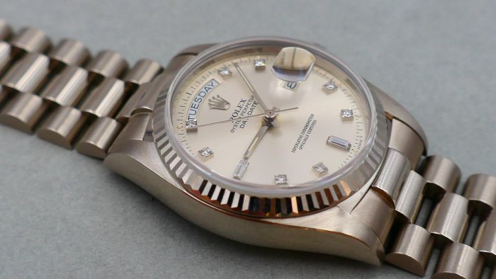 【美好時光】極優藏品罕見型號勞力士ROLEX 18039白K款Daydate盒單全十鑽面（ 18238 18239 118239參考）