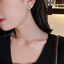 新款S925銀針貓眼石法式花瓣耳釘女韓版簡約氣質小眾計高級感耳飾【北歐 