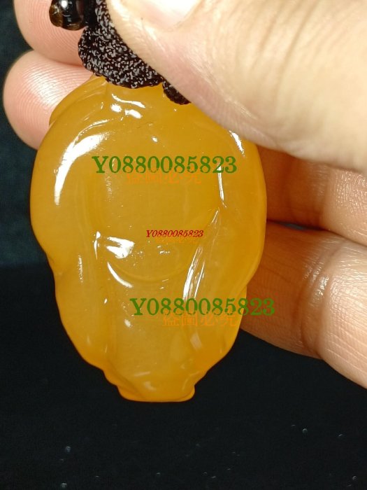 品名:印尼金田黃彌勒佛掛件行情不好做，家中印石。篆刻印章石料壽山石