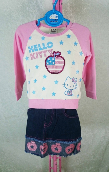 【震撼精品百貨】Hello Kitty 凱蒂貓~衣褲組 長衣短裙 蘋果