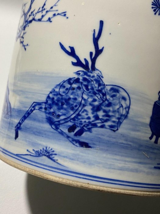 嚴選康熙時期青花瓷筆筒，典雅黑白絵人物圖，精緻推薦收藏品陶瓷青花瓷