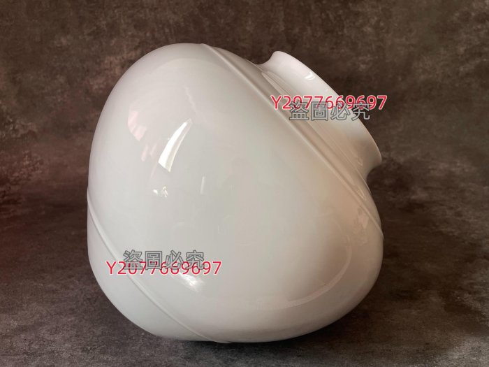 日本中村清六白瓷花瓶尺寸瓶口10/直徑20/高21厘米全品全新配件齊全藏品