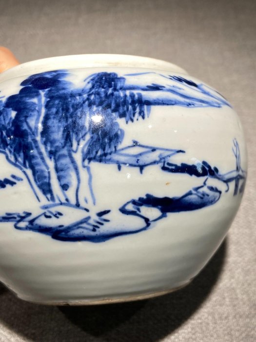 清代嚴選青花山水人物紋瓷罐，高8公分口徑8公分，細膩胎土搭配瑩潤釉彩