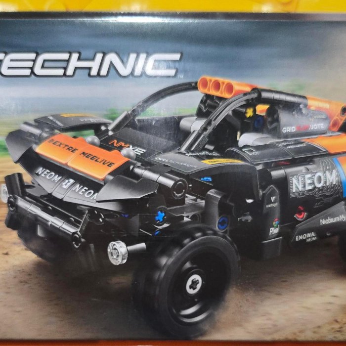 小如的店】COSTCO好市多代購~LEGO 樂高積木TECHNIC 賽車模型42166(1盒