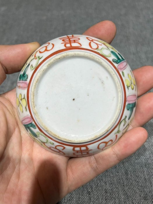 清代同治時期粉彩五子奪魁印泥盒，直徑8.6公分原配蓋，嚴選老胎重彩