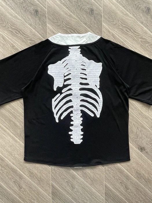 KAPITAL 平田和宏 刺繍入り 骨モチーフ ベースボールシャツ ブラック美品 KAPITAL 平田和宏 刺繍入り 骨モチーフ ベースボールシャツ