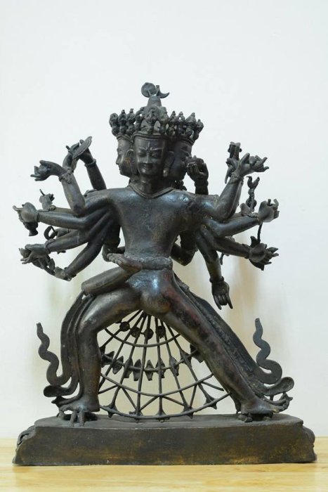 大自然之坊@ 古美術@ 西藏十九世紀@藏傳密教@四面十六臂@ 古銅泥金勝樂