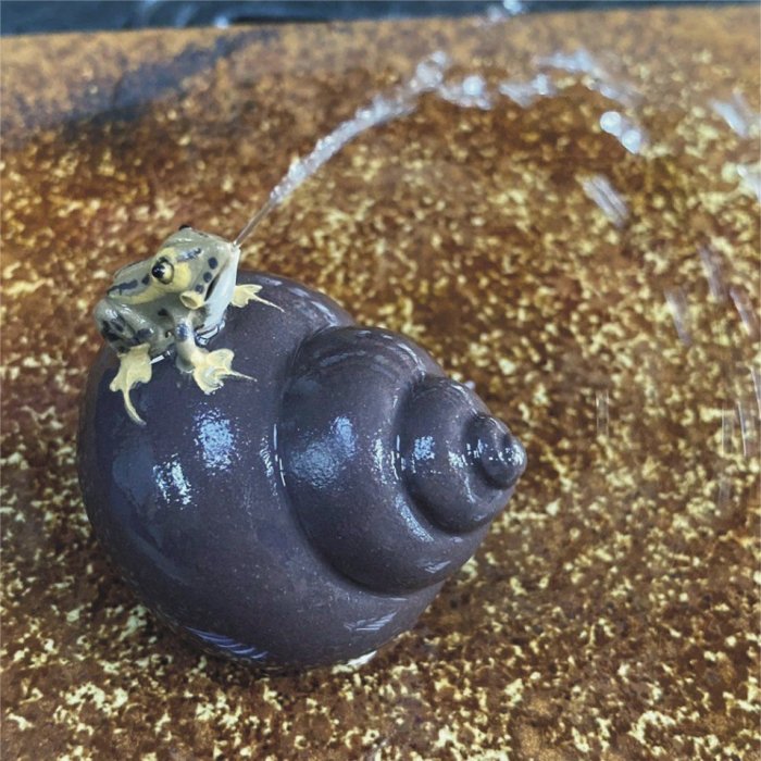 開運小物/ 招財青蛙【噴水青蛙】茶寵擺件手工茶玩《百壺堂》墨泥款