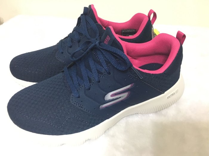 安安精品保證正品~官網同步Skechers 15162 NVHP GOrun Focus 微增高