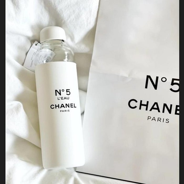 CHANEL】100週年限定5號工廠N5冷水壺/水瓶［白］ | Yahoo拍賣
