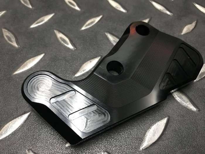 駿馬車業  HONDA MSX 125 對四卡座(原廠碟盤)卡鉗座