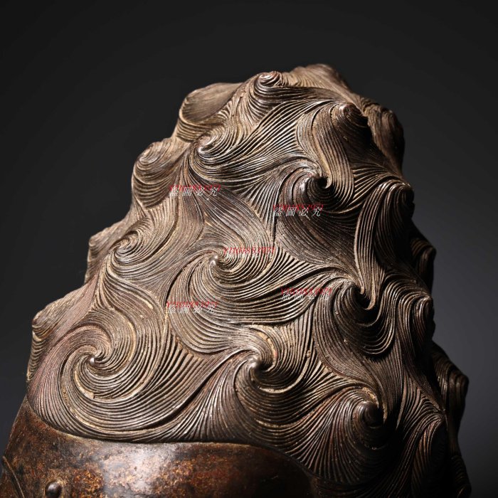 仏像，古董，珍藏，古銅製撒金，鎮宅，辟邪，古美術品，高2⃣️9⃣️cm，重3⃣️5⃣️0⃣️0⃣️克 舊藏收純銅全銅高浮雕鏨刻泥金觀音菩薩佛頭佛首重6800克高33厘米寬20
