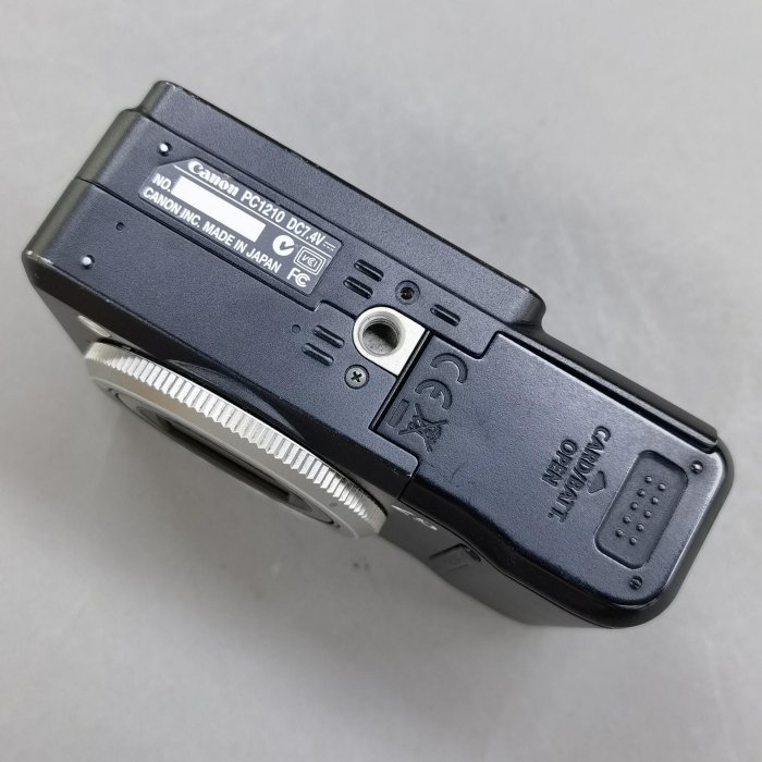 佳能PowerShot G7數碼相機，經典黑款，1000萬像素大底CCD，功能完備未
