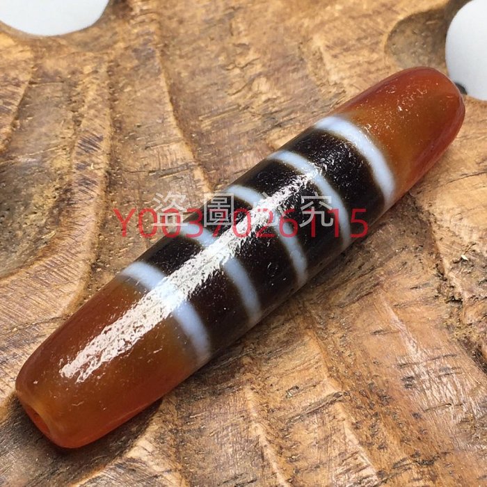 藏傳高油漿多線馬蹄紋風化天珠，材質，瑪瑙玉髓，尺寸57.1×12.6左右