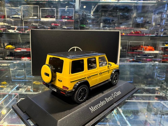 吉華@ 1/43 原廠Mercedes-Benz G-Class G 500 AMG Line (W465) 2024