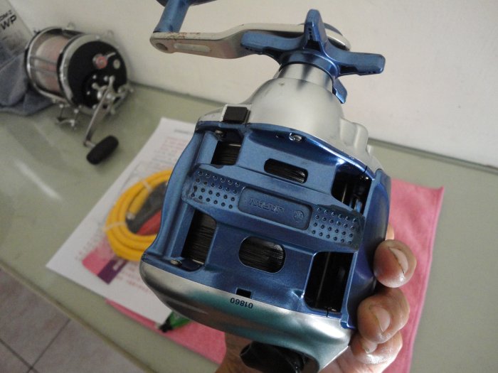 SHIMANO 高速型電動捲線器電動丸3000h，速度195，瞬間最大27公斤