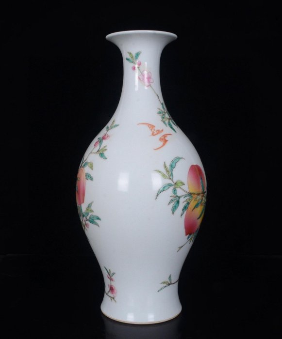 清雍正粉彩寿桃紋橄欖瓶 景徳鎮 陶磁器 装飾品 現代工芸品 美術品 置物 清雍正粉彩寿桃紋橄欖瓶 景徳鎮 陶磁器 装飾品 現代工芸