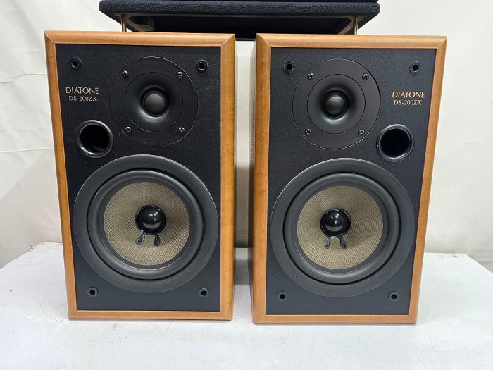 L【小米二店】二手日本DIATONE DS-200ZX 喇叭一對售價| Yahoo拍賣