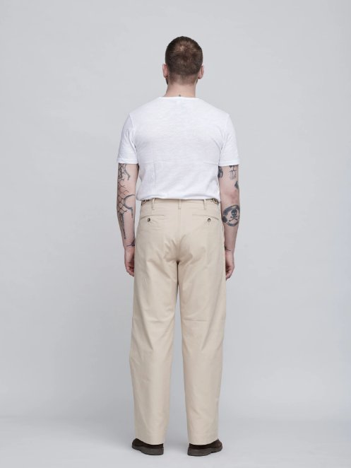 少穿，近全新20SS AURALEE WASHED FINX LIGHT CHINO PANTS 4號| Yahoo拍賣