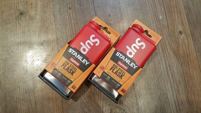 希望商店】 Supreme Stanley Adventure Flask Red 17SS 酒壺水壺