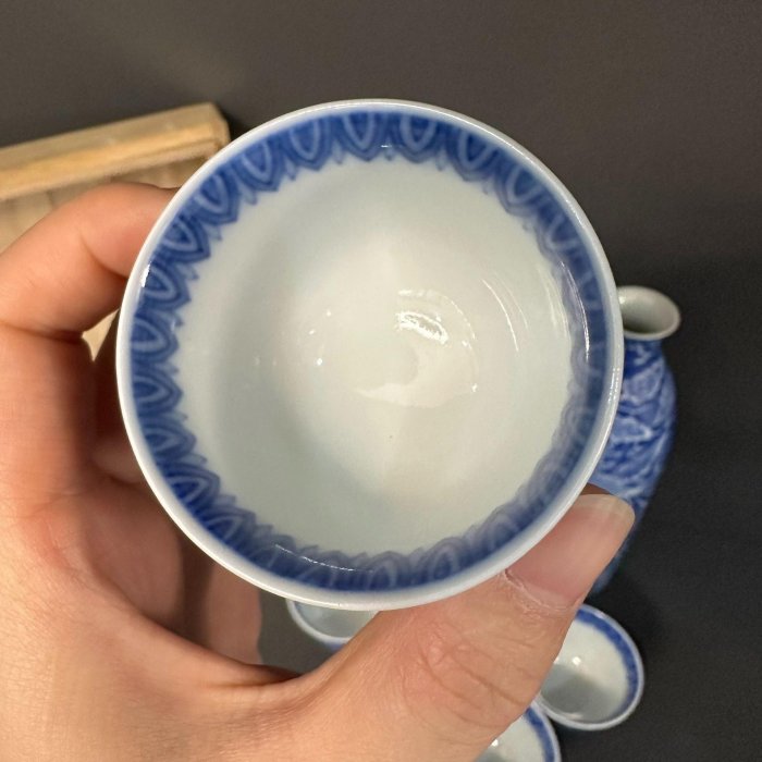 日回流宮廷御用瓷器十四代辻常陸染付外濃鳳凰唐草文.具成套.壺杯具狀態