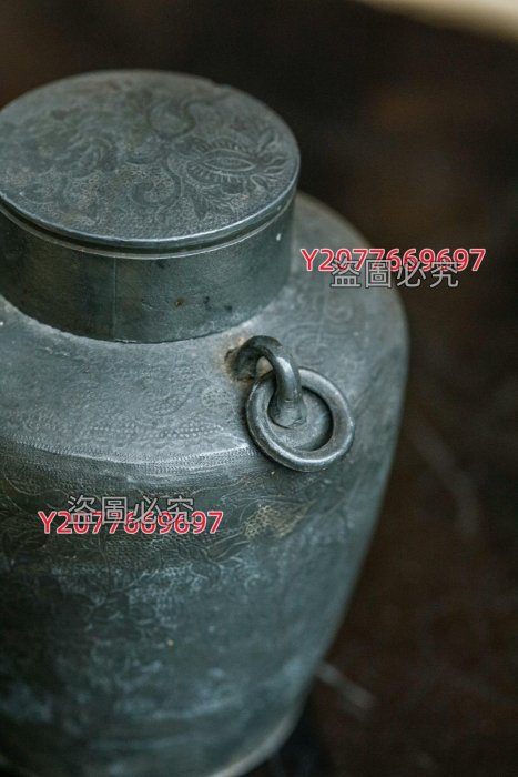 清代“王東文造”款三耳游環鏨刻老錫罐整體皮殼老熟工藝很好圖八九可見一
