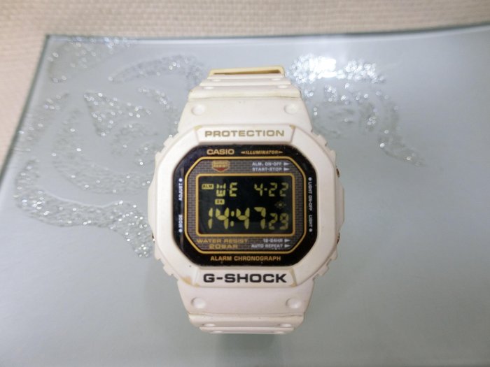 收藏正規精品G-SHOCK DW-5025B 25週年限定白(旋轉金錶蓋)手錶92%NEW
