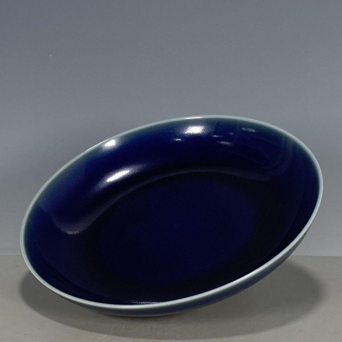 嚴選古董級大清雍正官窯霽藍釉盤子，質地純粹珍藏好物古董瓷盤官