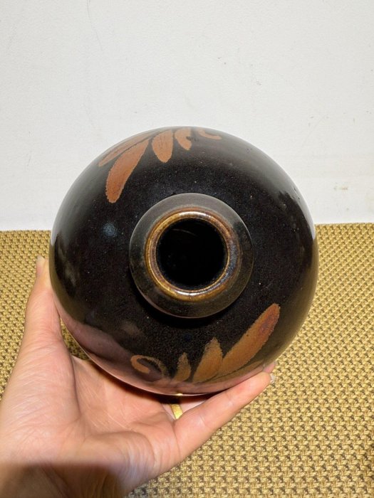 宋磁州窯 黒釉 手刻花梅瓶 仿磁州窯黑釉剔刻花梅瓶｜國家文化記憶庫