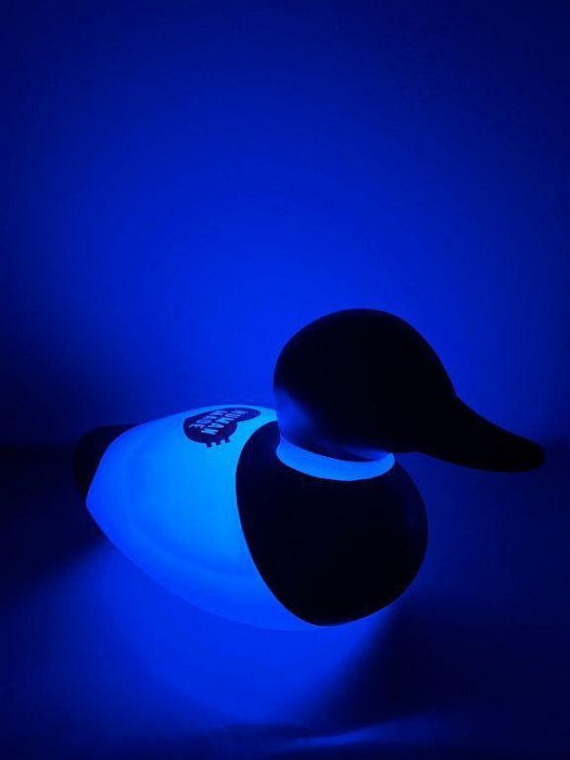 BLACK全新HUMAN MADE雁鴨觸碰式七色燈光夜燈RUBBER DUCK LAMP